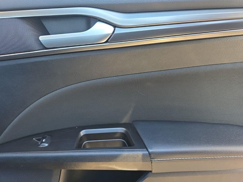 Ford Fusion SE FWD 2017