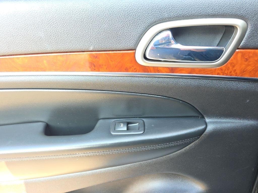 Jeep Grand Cherokee 4WD 4dr Limited 2011