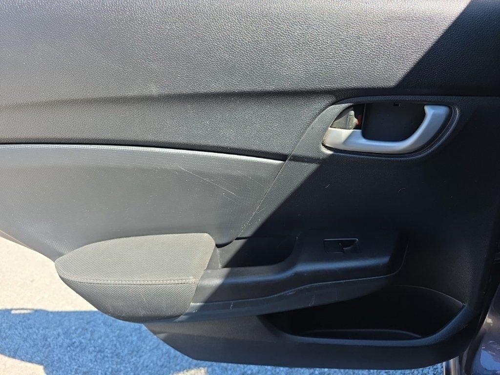 Honda Civic Sedan 4dr CVT SE 2015