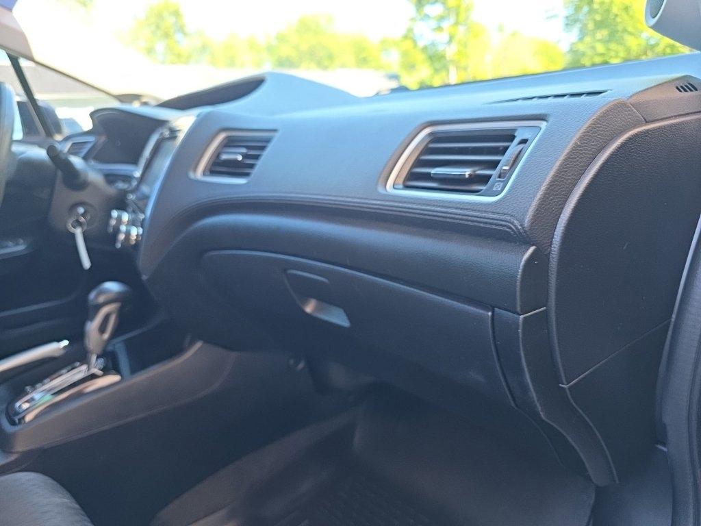 Honda Civic Sedan 4dr CVT SE 2015
