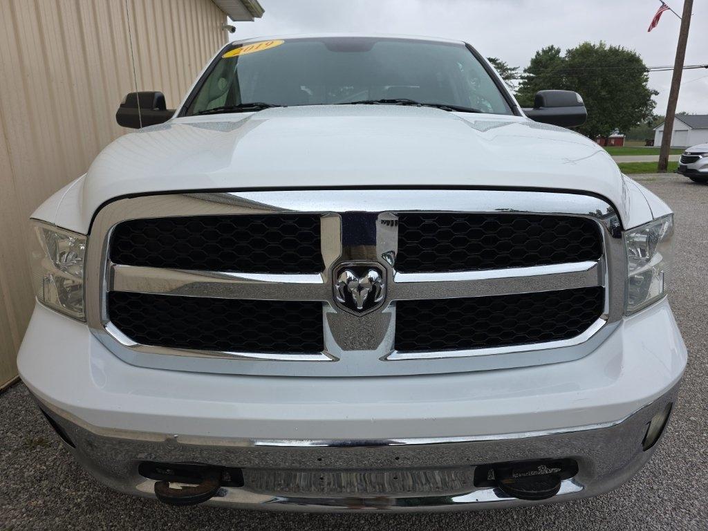 RAM 1500 Classic SLT 4x4 Crew Cab 5'7" Box 2019