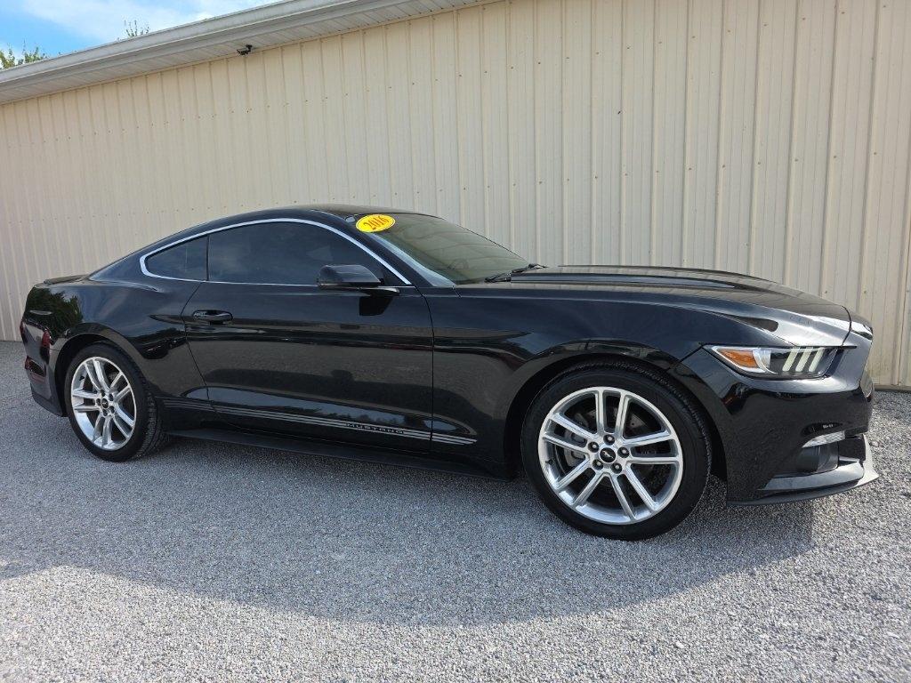 Ford Mustang 2dr Fastback EcoBoost 2016