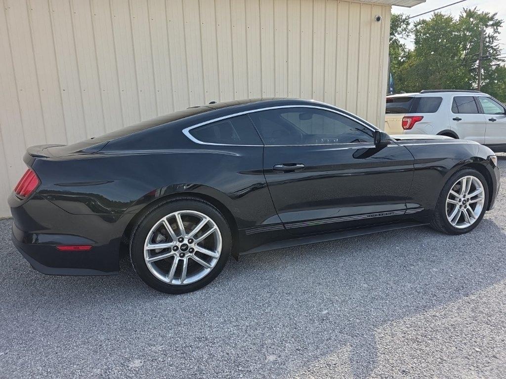 Ford Mustang 2dr Fastback EcoBoost 2016