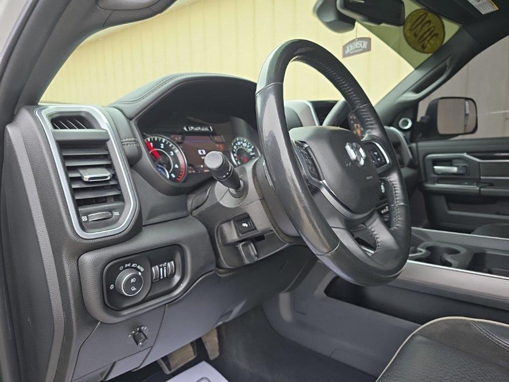 RAM 2500 Laramie 4x4 Crew Cab 6'4" Box 2020