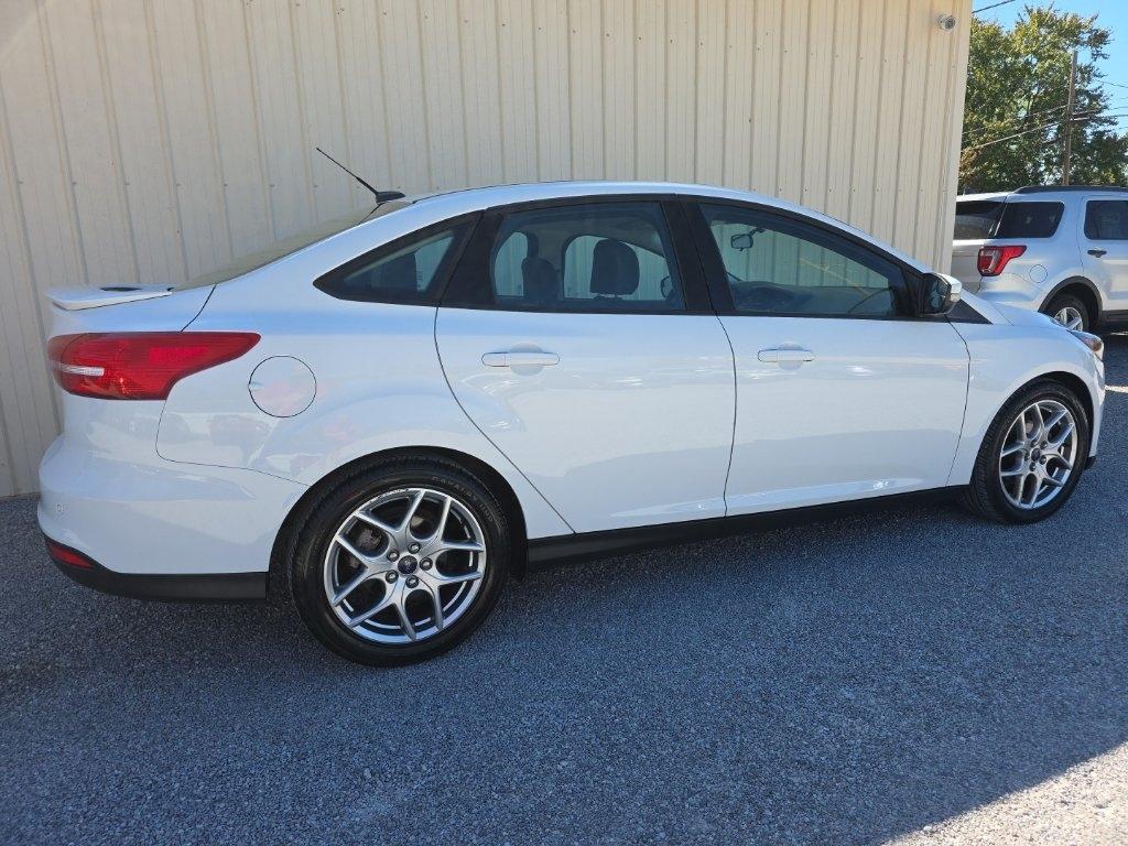 Ford Focus 4dr Sdn SE 2015