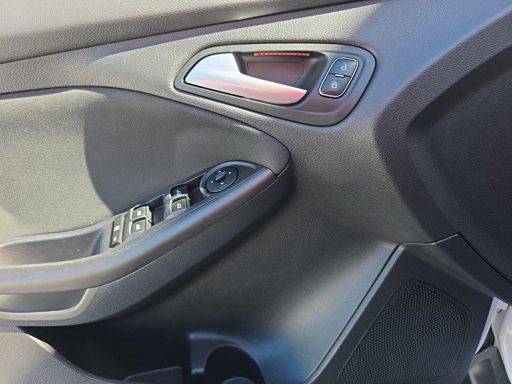Ford Focus 4dr Sdn SE 2015