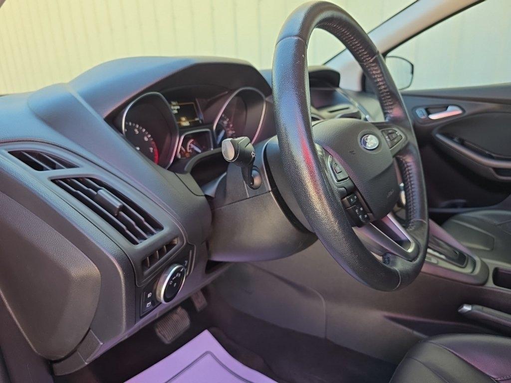 Ford Focus 4dr Sdn SE 2015