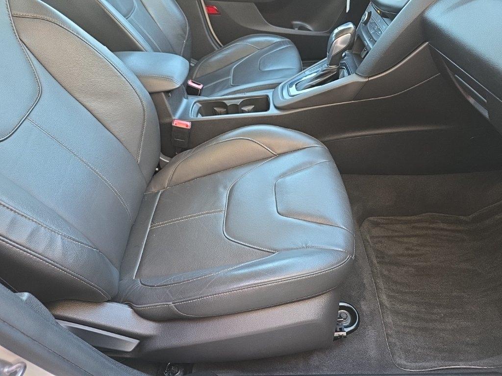 Ford Focus 4dr Sdn SE 2015