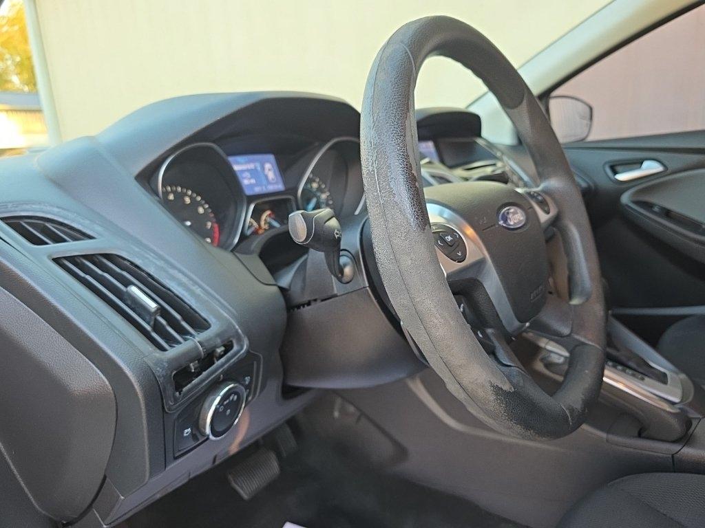 Ford Focus 5dr HB SE 2013