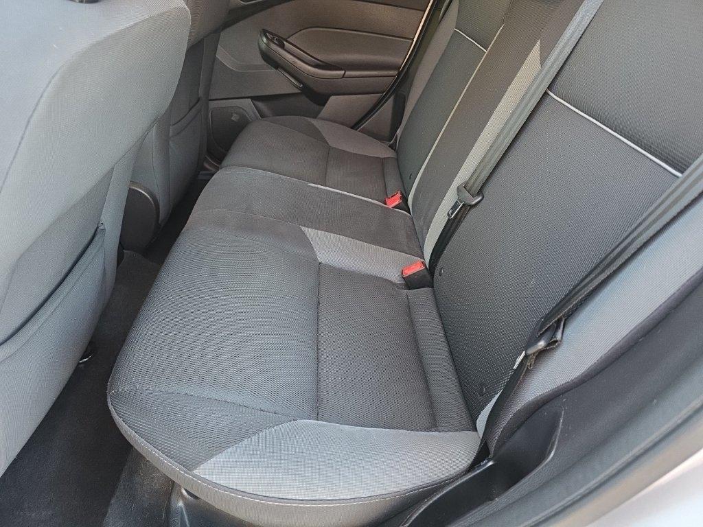Ford Focus 5dr HB SE 2013