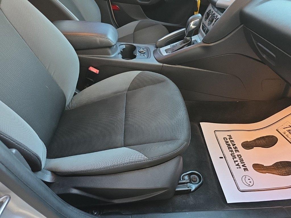 Ford Focus 5dr HB SE 2013