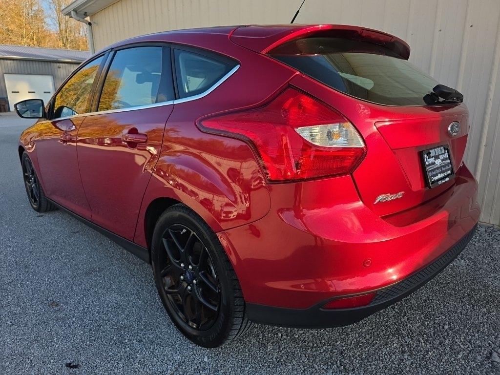 Ford Focus 5dr HB SEL 2012