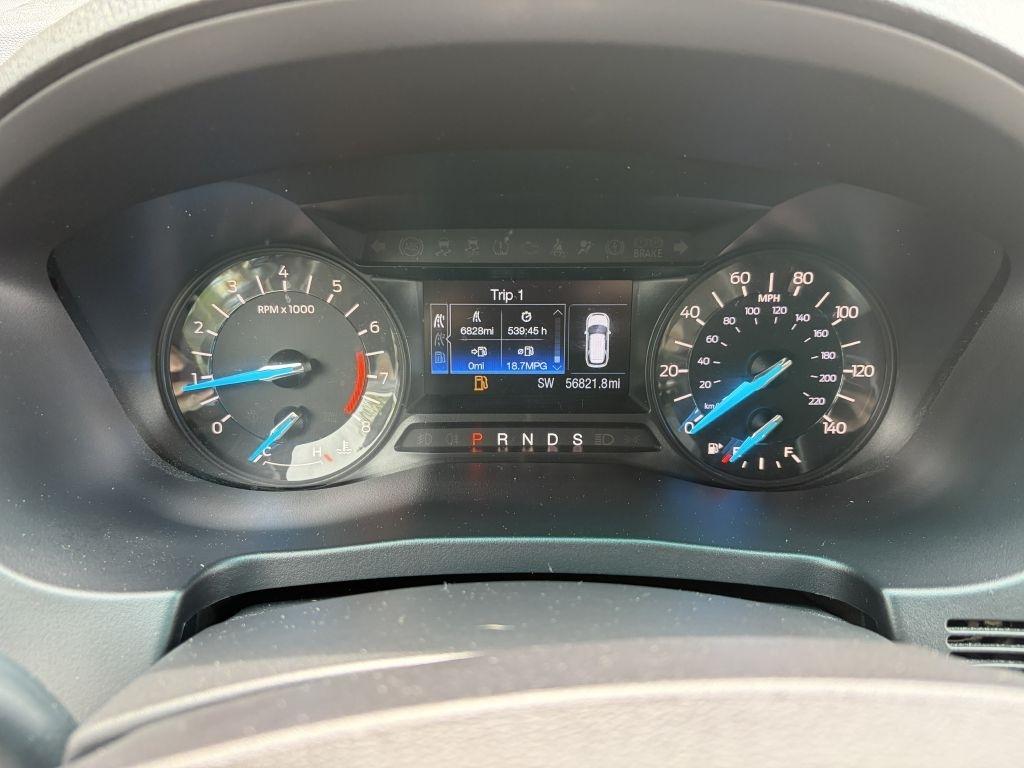 Ford Explorer Base 4WD 2016