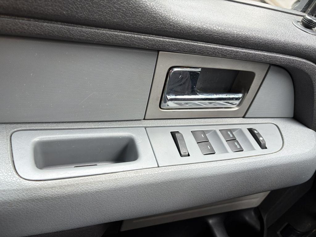 Ford F-150 XLT SuperCrew 5.5-ft. Bed 2WD 2011