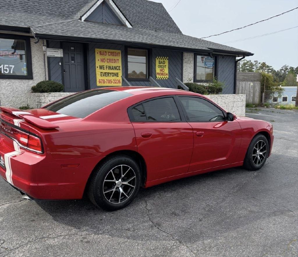 Dodge Charger SE 2012