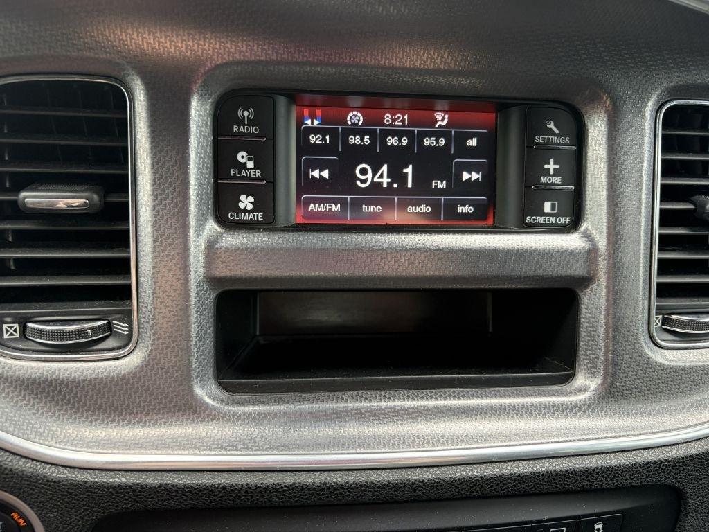 Dodge Charger SE 2012