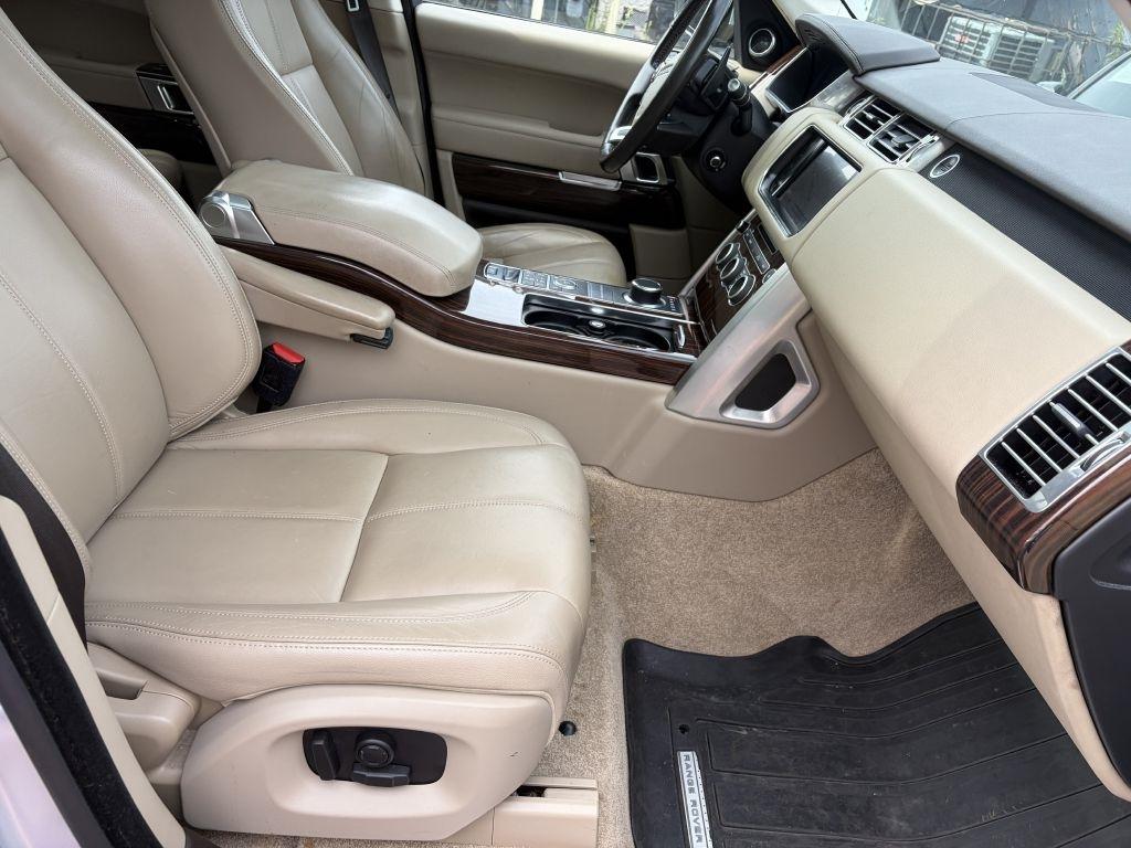 Land Rover Range Rover Base Td6 2016