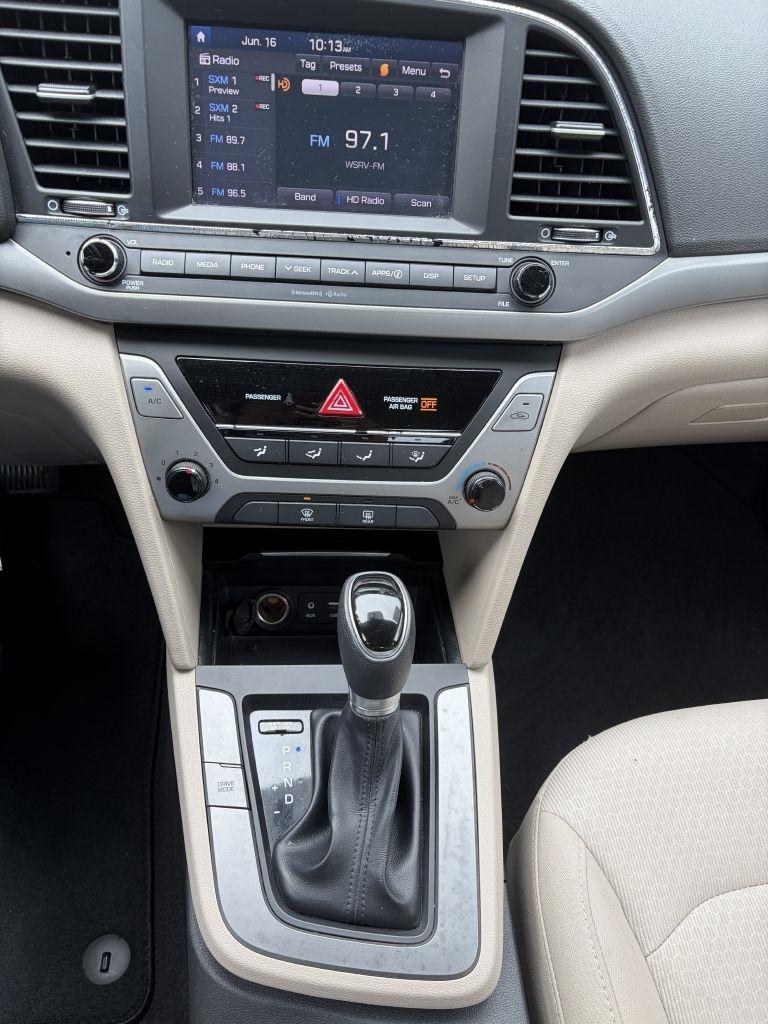 Hyundai Elantra Limited 2018