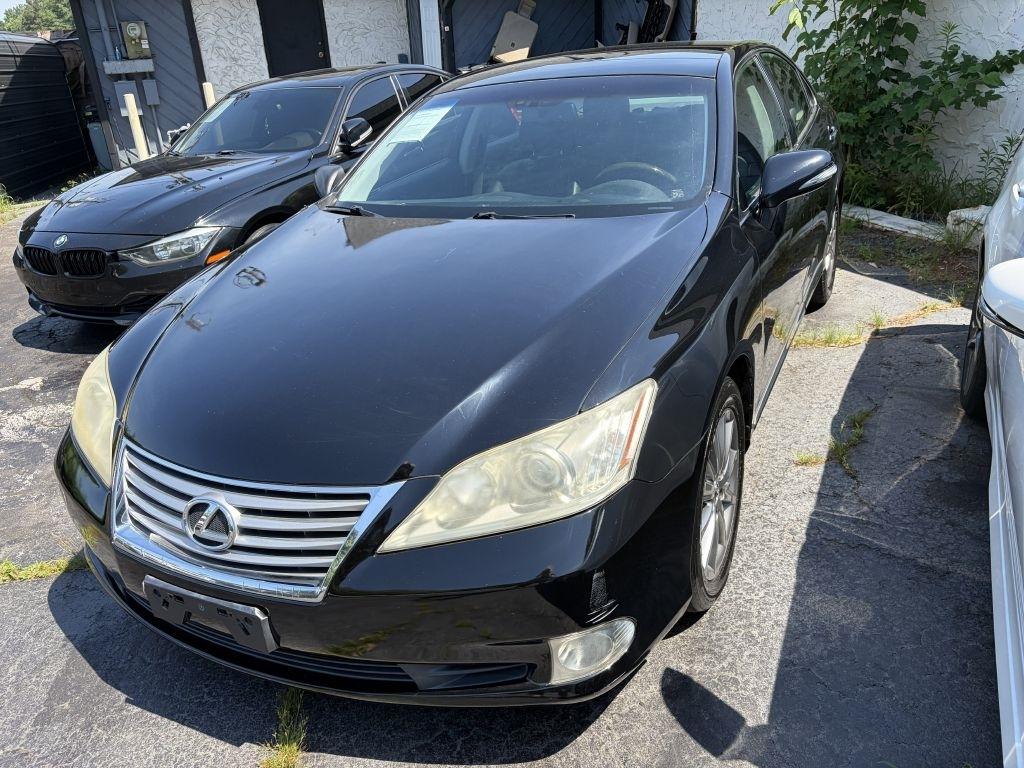 Lexus ES 350 Sedan 2011