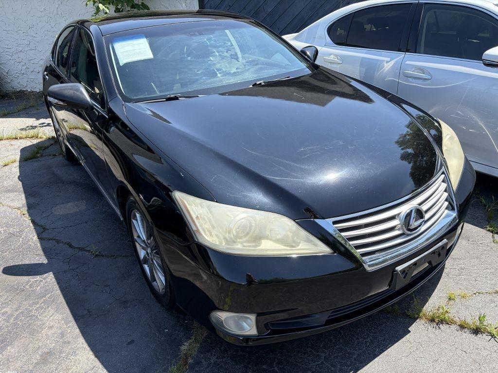 Lexus ES 350 Sedan 2011