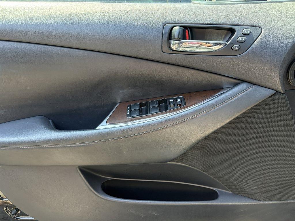 Lexus ES 350 Sedan 2011