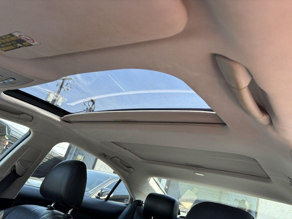 Lexus ES 350 Sedan 2011