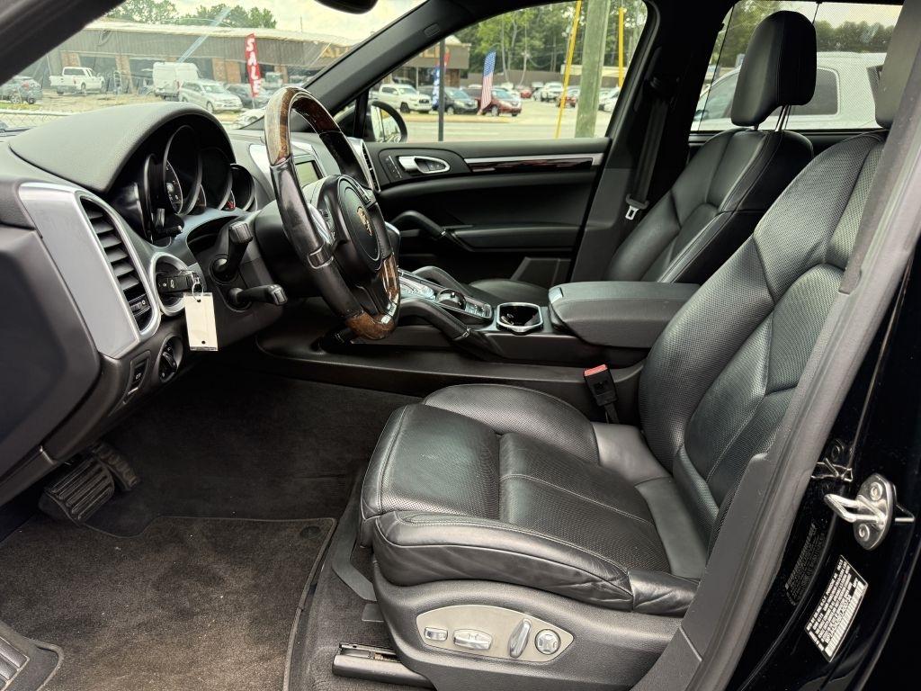 Porsche Cayenne Base 2014