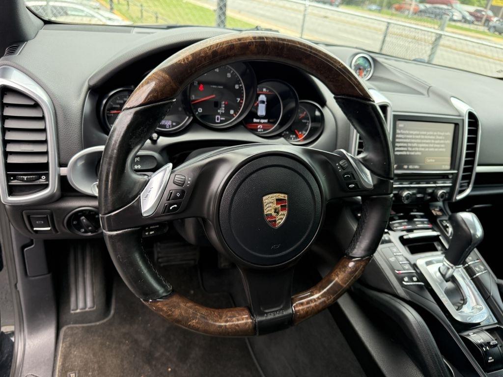 Porsche Cayenne Base 2014