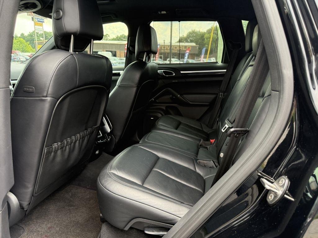 Porsche Cayenne Base 2014