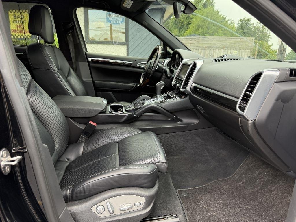 Porsche Cayenne Base 2014