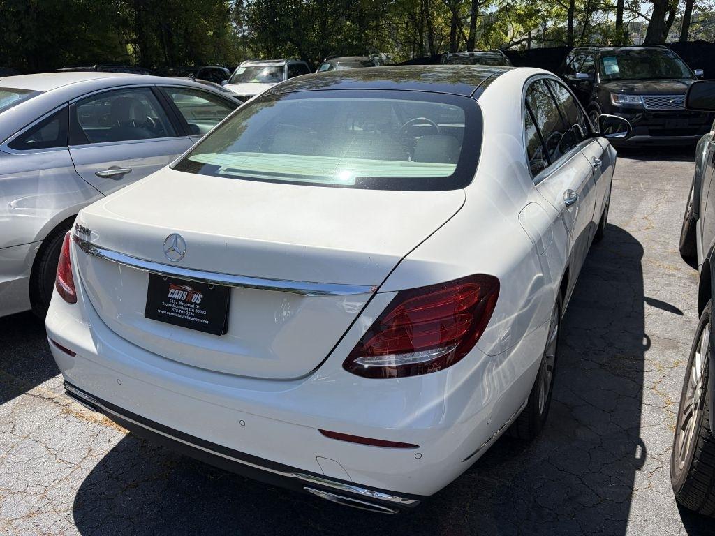 Mercedes-Benz E-Class E300 Luxury Sedan 2019