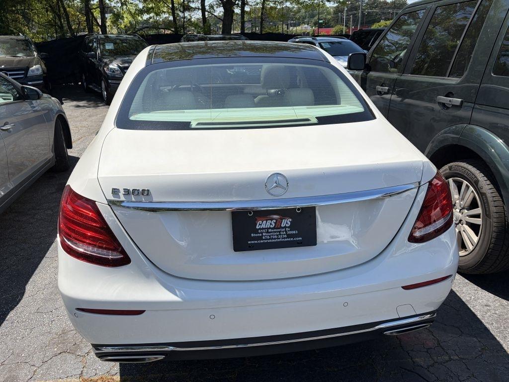 Mercedes-Benz E-Class E300 Luxury Sedan 2019