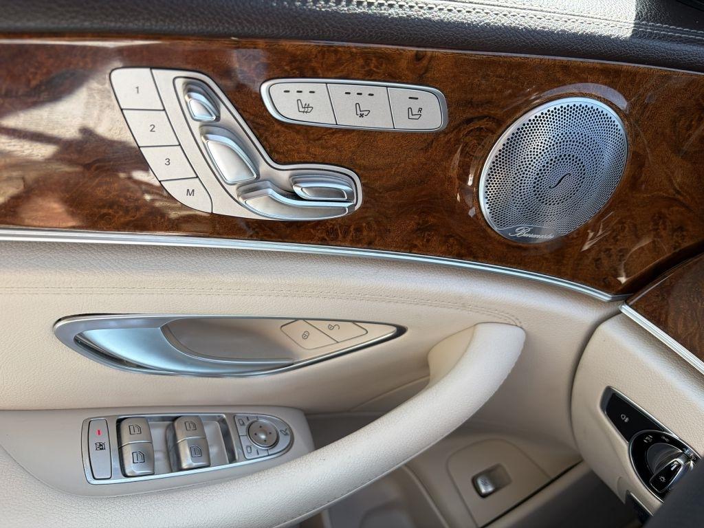 Mercedes-Benz E-Class E300 Luxury Sedan 2019