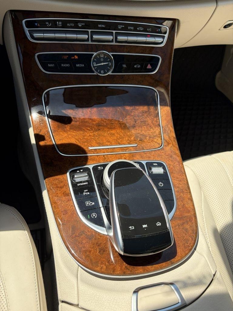 Mercedes-Benz E-Class E300 Luxury Sedan 2019