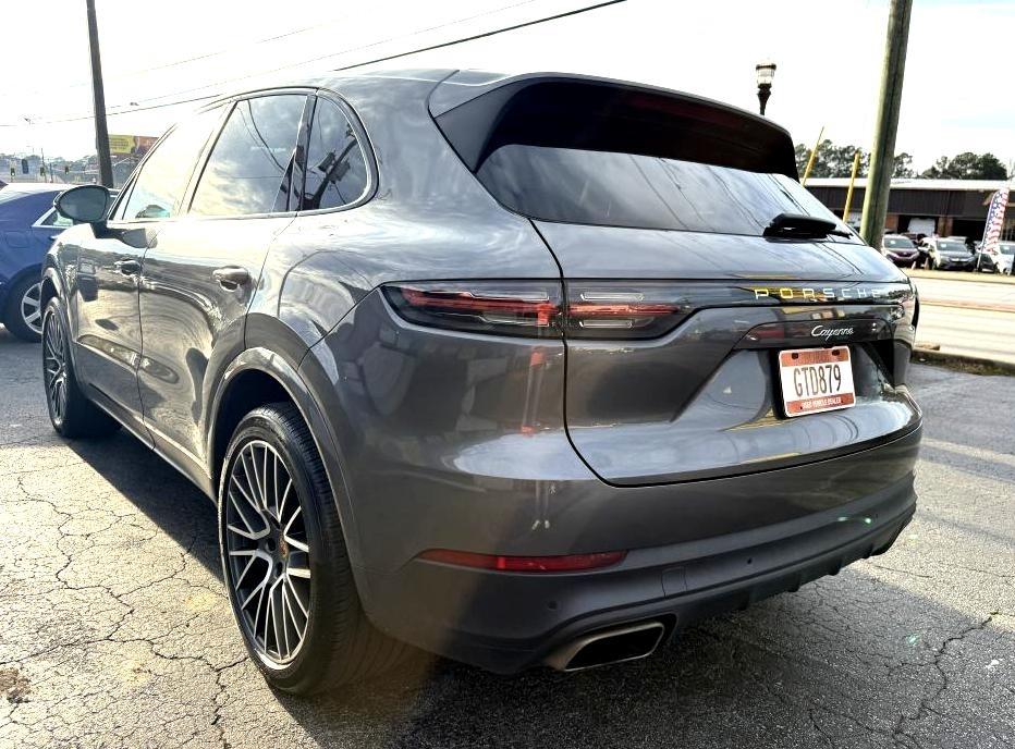 Porsche Cayenne Base 2020