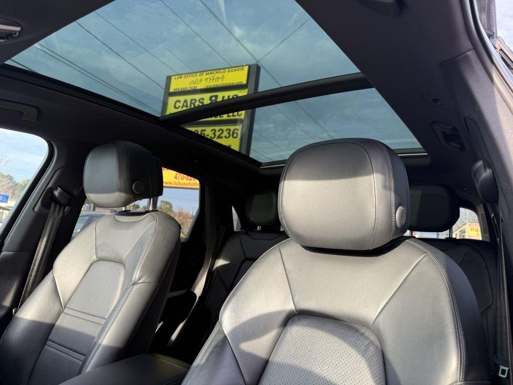 Porsche Cayenne Base 2020