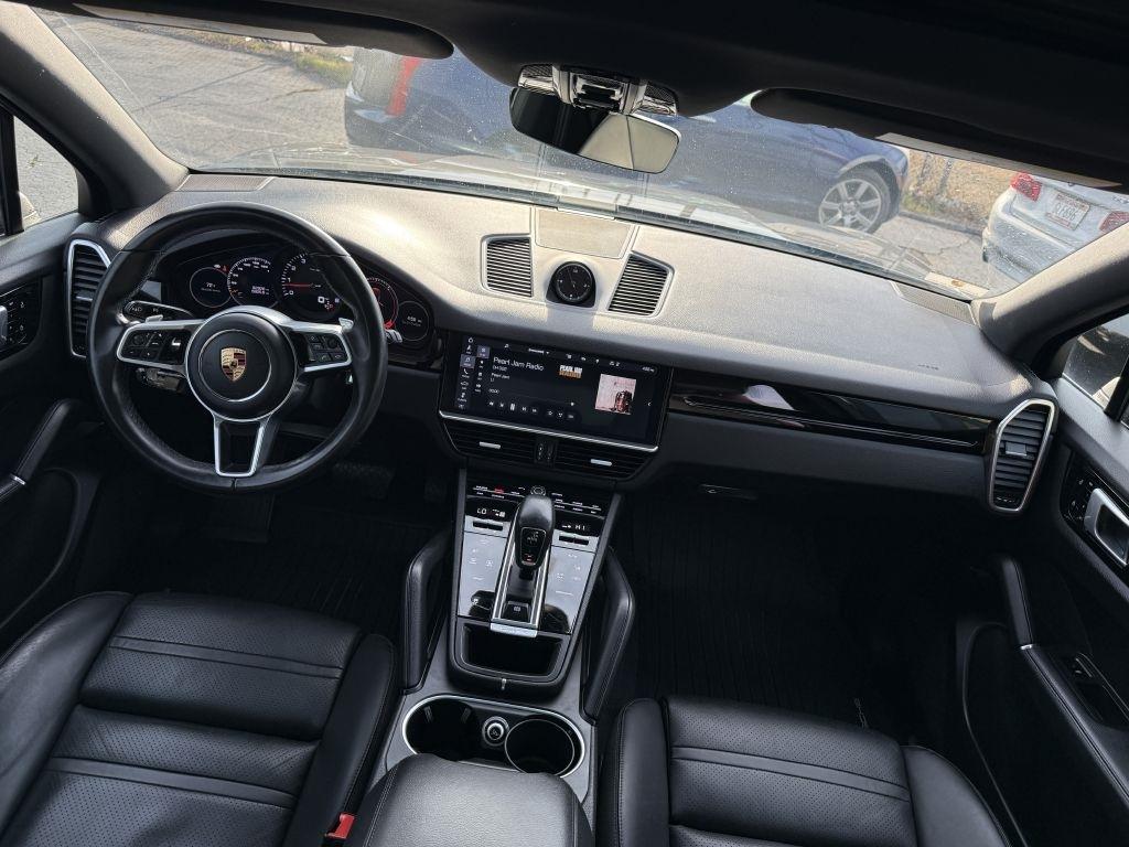 Porsche Cayenne Base 2020