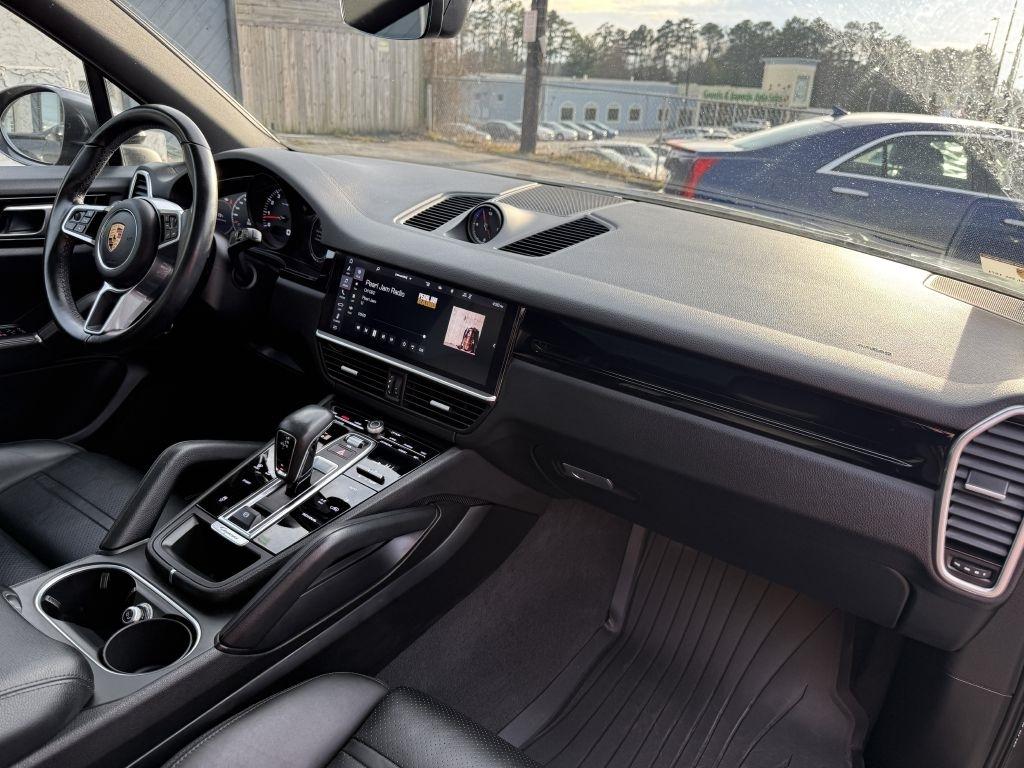 Porsche Cayenne Base 2020