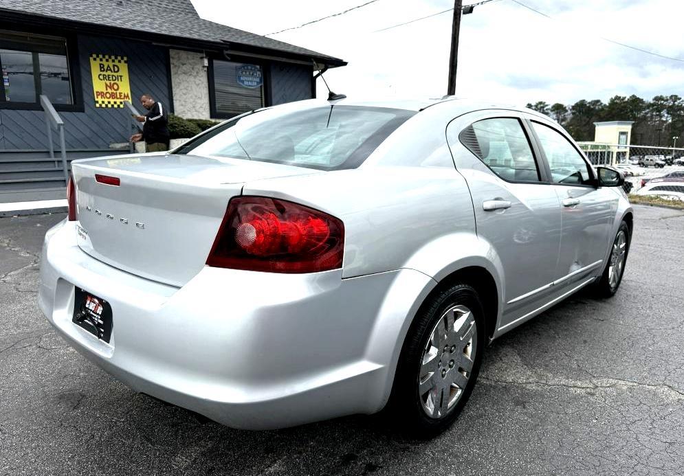 Dodge Avenger Base 2012