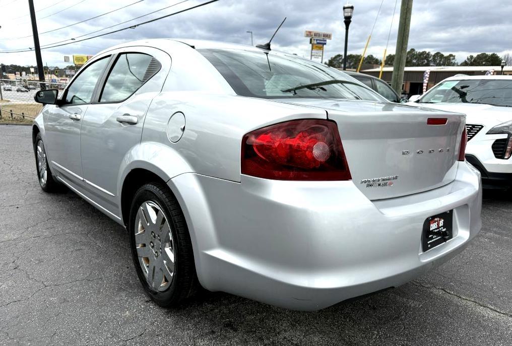 Dodge Avenger Base 2012