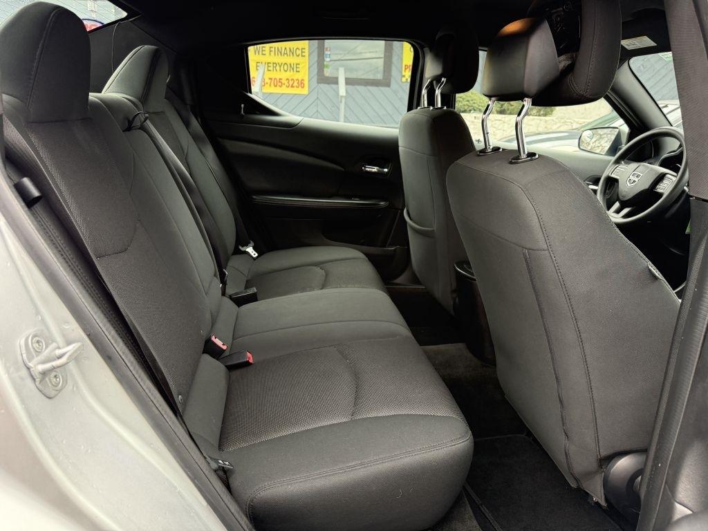 Dodge Avenger Base 2012