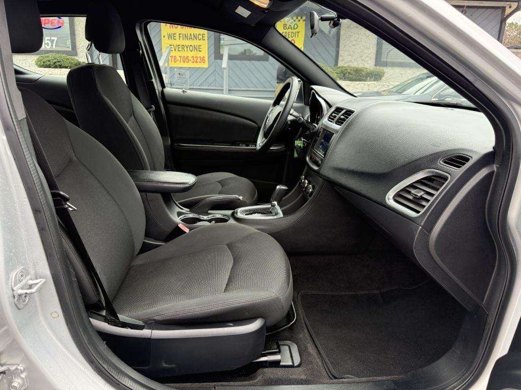 Dodge Avenger Base 2012