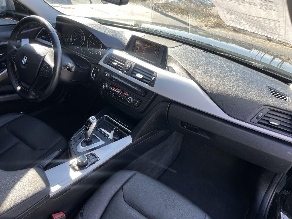 BMW 3-Series 328i xDrive Sedan 2013