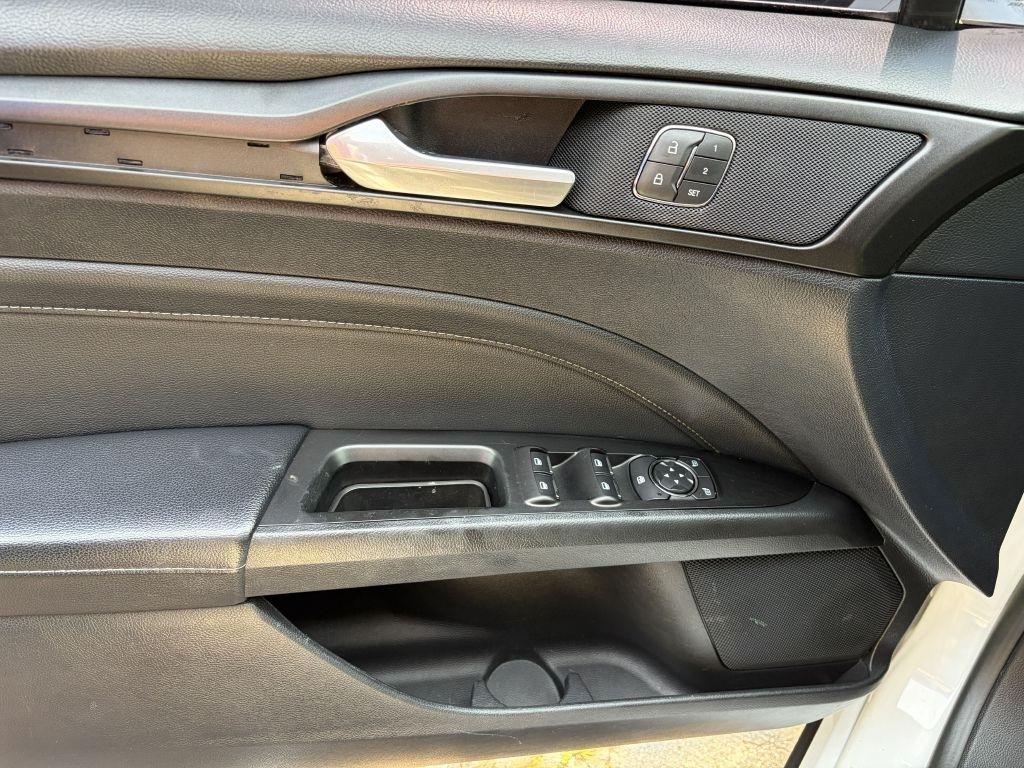 Ford Fusion Titanium AWD 2020