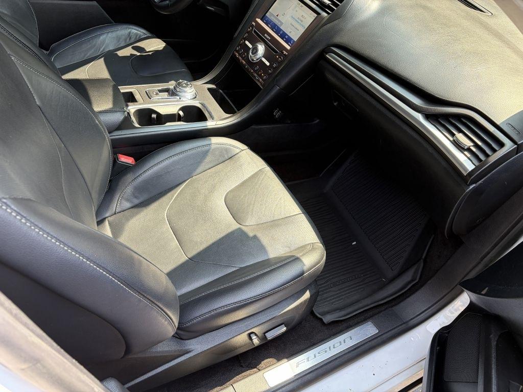 Ford Fusion Titanium AWD 2020