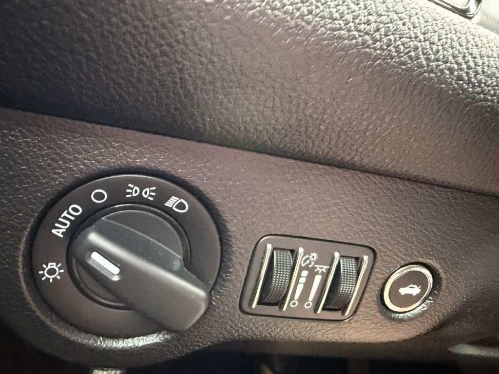 Dodge Challenger SXT 2019