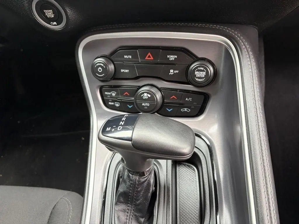 Dodge Challenger SXT 2019