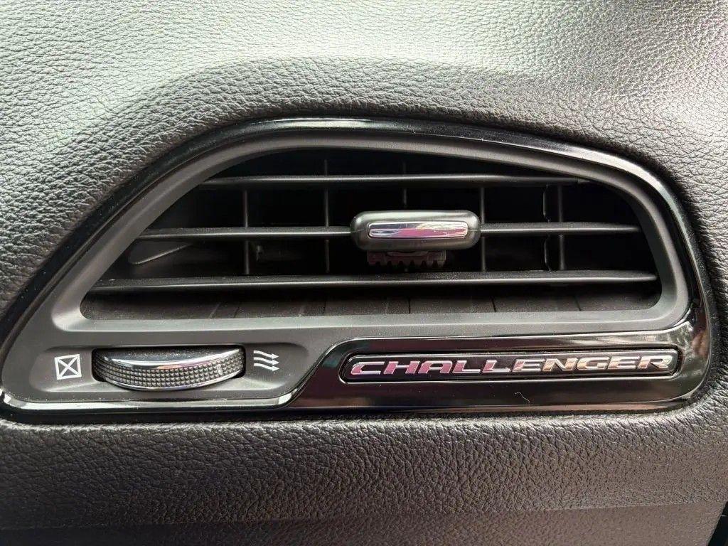 Dodge Challenger SXT 2019