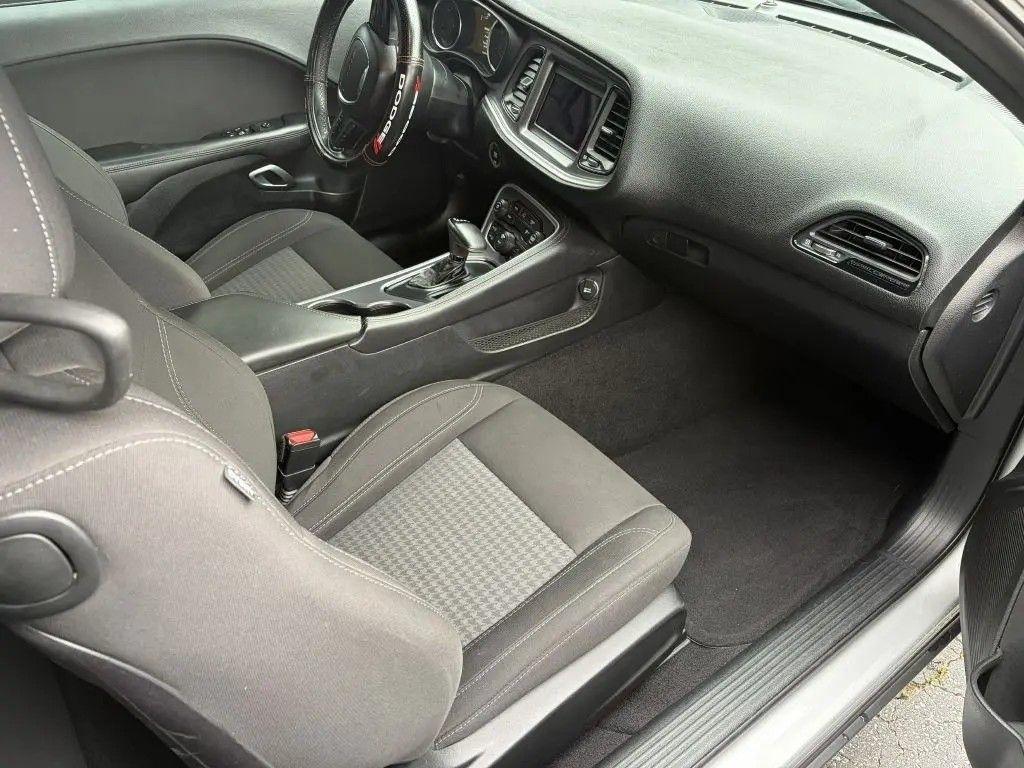 Dodge Challenger SXT 2019