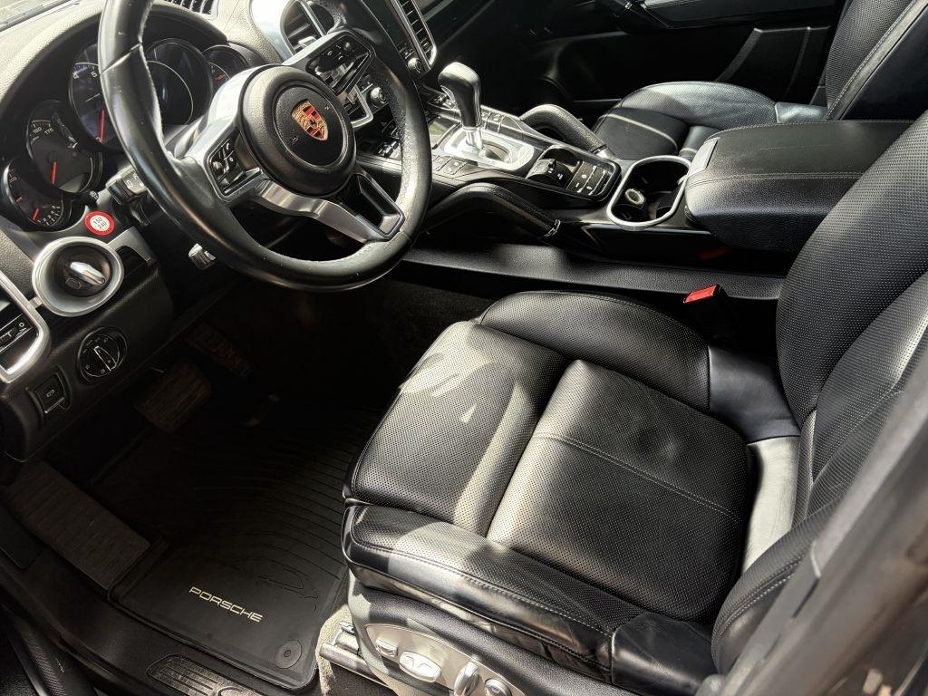 Porsche Cayenne Base 2018